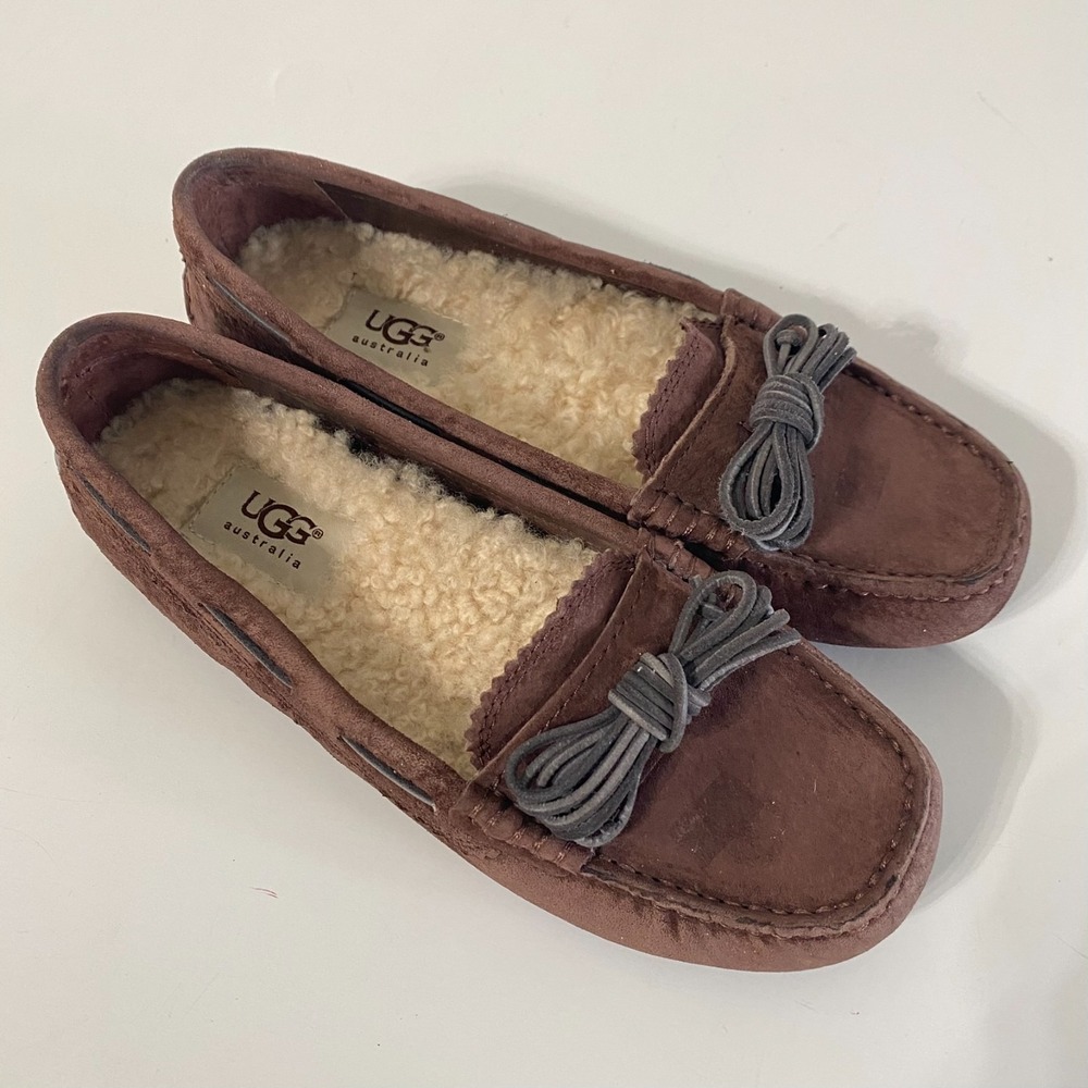 Ugg Australia Round Toe Dark‎ Brown Suede Flat Loafers Faux-fur Lined 6 US/37EU
